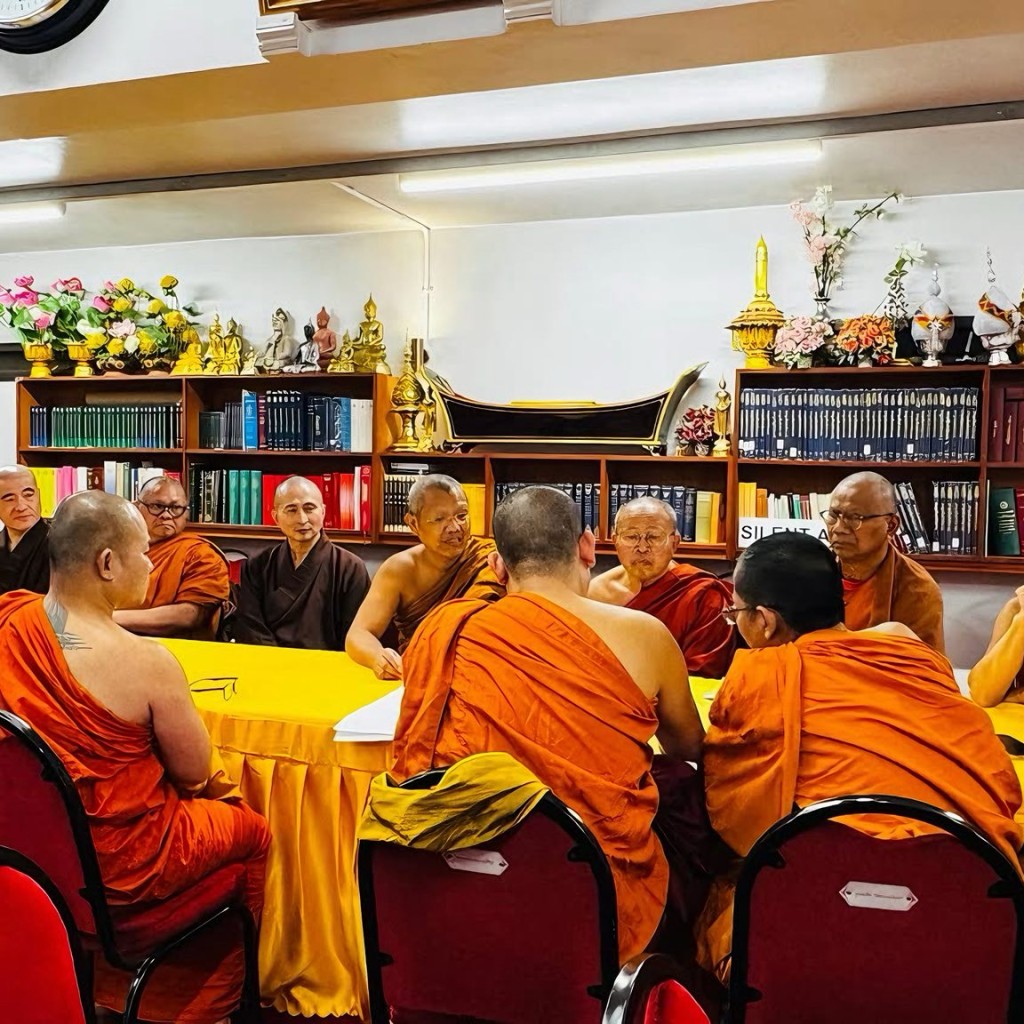 ประชุมเตรียมความพร้อมจัดการอบรม โครงการธรรมทูตคฤหัสถ์วิถีพุทธในต่างประเทศ  ภาคพื้นยุโรป ณ วัดพุทธปทีป กรุงลอนดอน